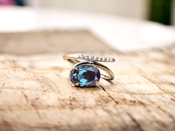Alexandrite Engagement Ring For Women 925 Silver Alexandrite Wedding Ring Antique Gemstone Statement Ring Vintage Bridal Ring Gift For Her Alexandrite Engagement Ring For Women 925 Silver Alexandrite Wedding Ring Antique Gemstone Statement Ring Vintage Bridal Ring Gift For Her