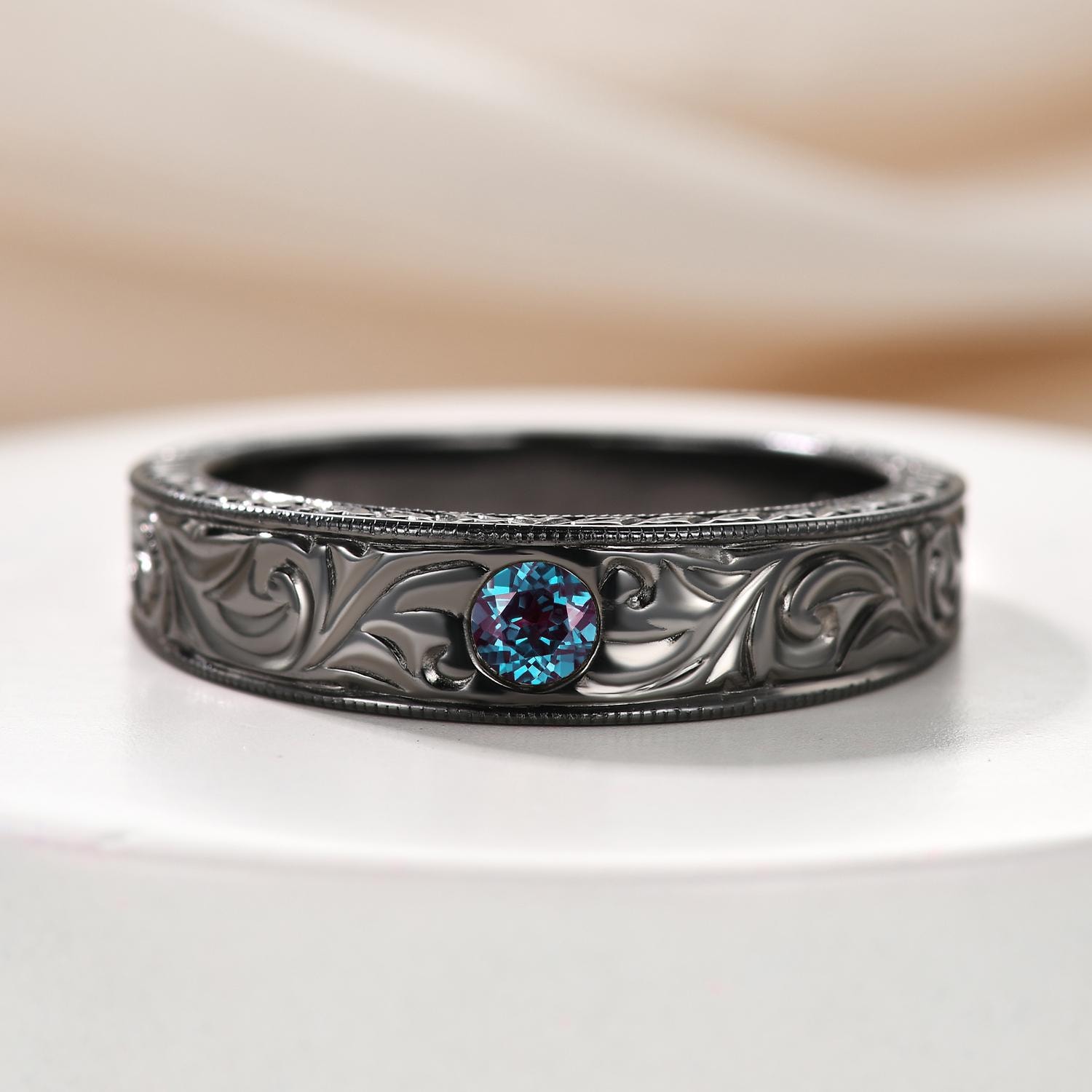 Alexandrite Floral Wedding Band: Milgrain Black Gold Filigree Ring Alexandrite Floral Wedding Band: Milgrain Black Gold Filigree Ring