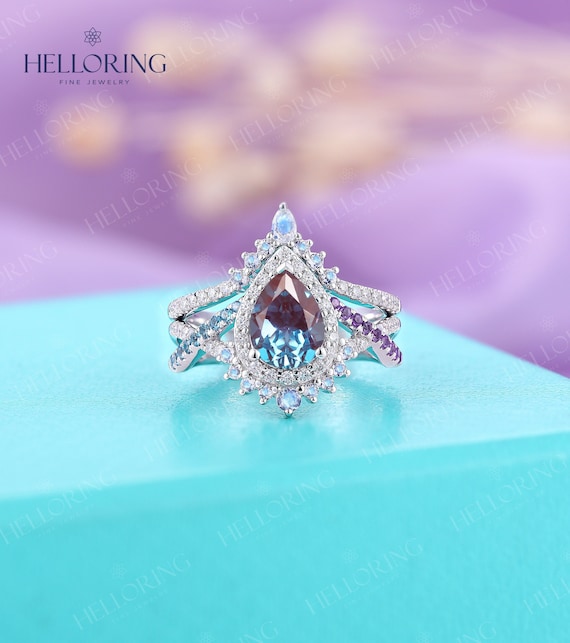 Vinatge Pear Alexandrite Engagement Ring Twisted Wedding Band Moissanite Ring Set Art Deco Engagement Ring Matching Anniversary Promise Ring