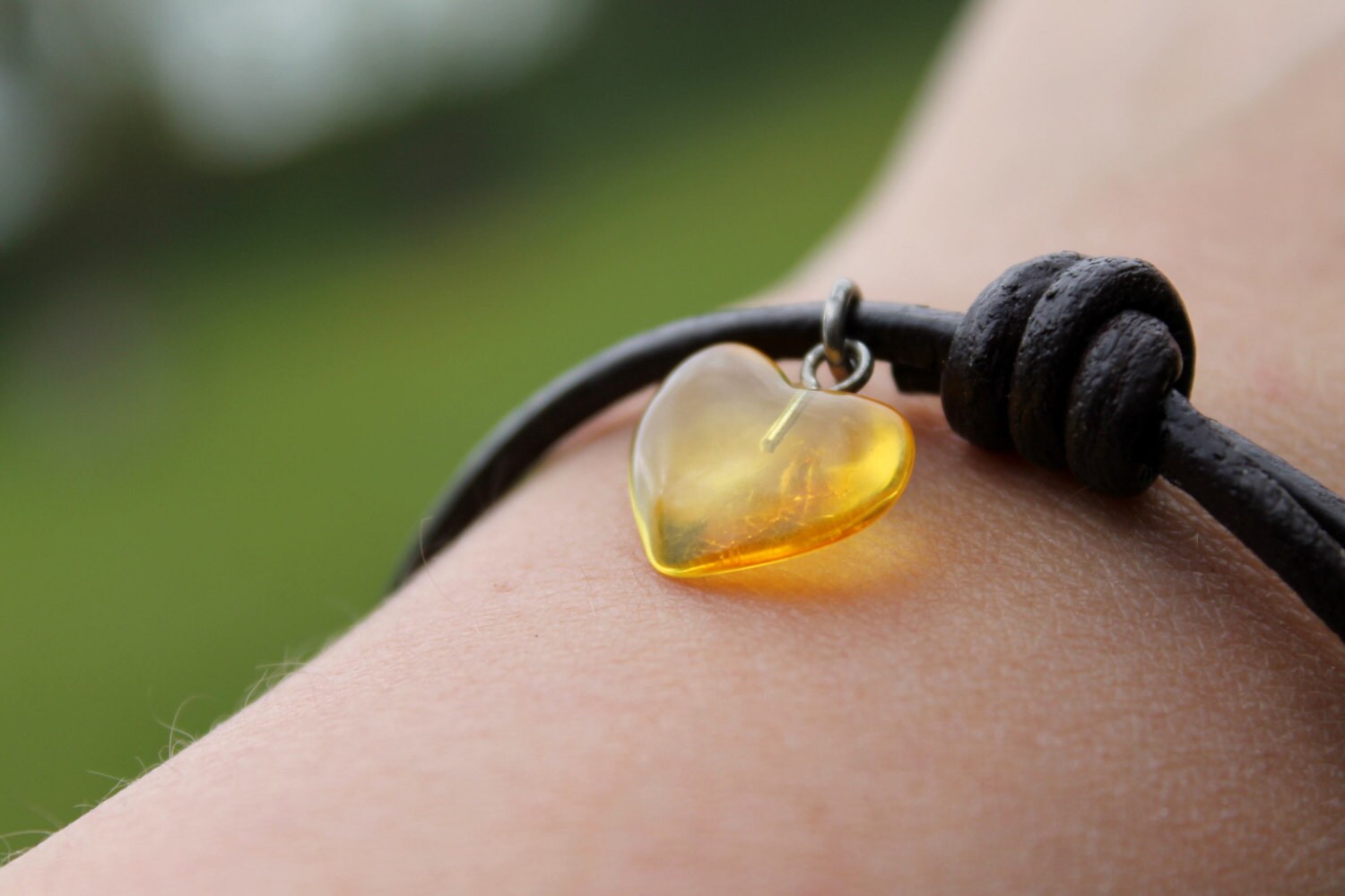 Tiny Baltic Amber Heart Honey Charm Bracelet Hand Sculpted Yellow Adjustable Brown Leather Minimalist Summer Fashion Jewelry Valentine Gift