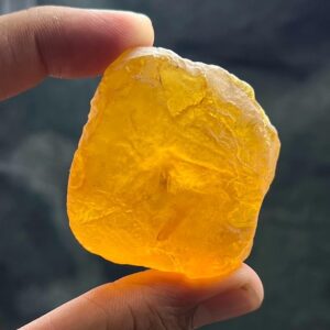 Yellow Amber Rough Stone | Raw Chunk 40.8g 50x44x30mm