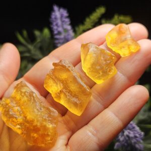 Raw Amber Stone Specimen, Amber Crystal From Colombia