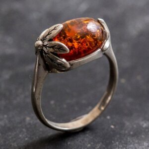 Amber Leaf Ring, Natural Amber, Genuine Amber, Taurus Birthstone, Leaf Ring, Brown Amber, Vintage Rings, Flower Ring, Solid Silver, Amber