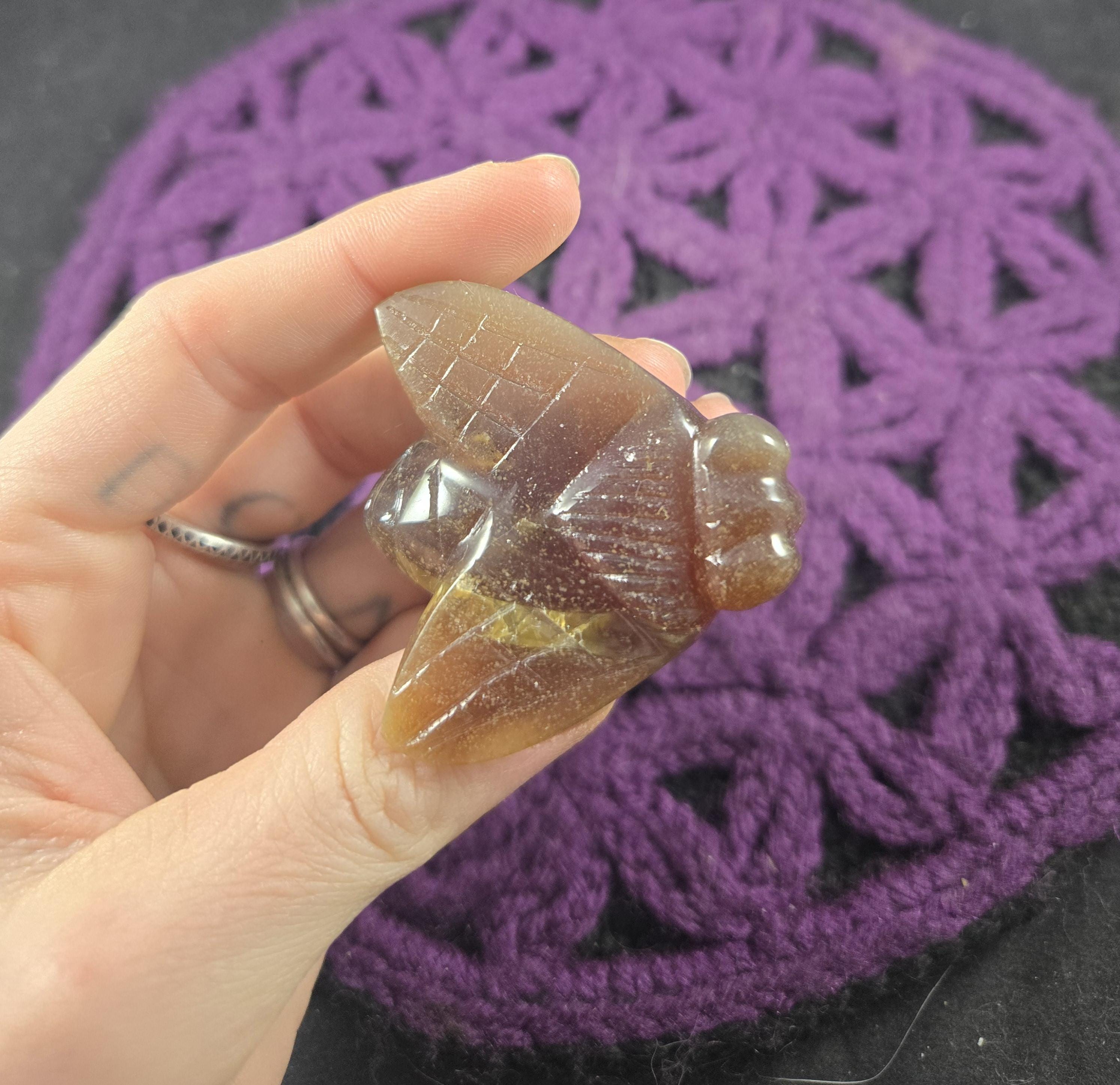Amber Bee Carving Small Uv Blue Amber Crystals Magick Stones Bumblebee Fly Indonesia Crystals Save The Bees Gift For Her, Him