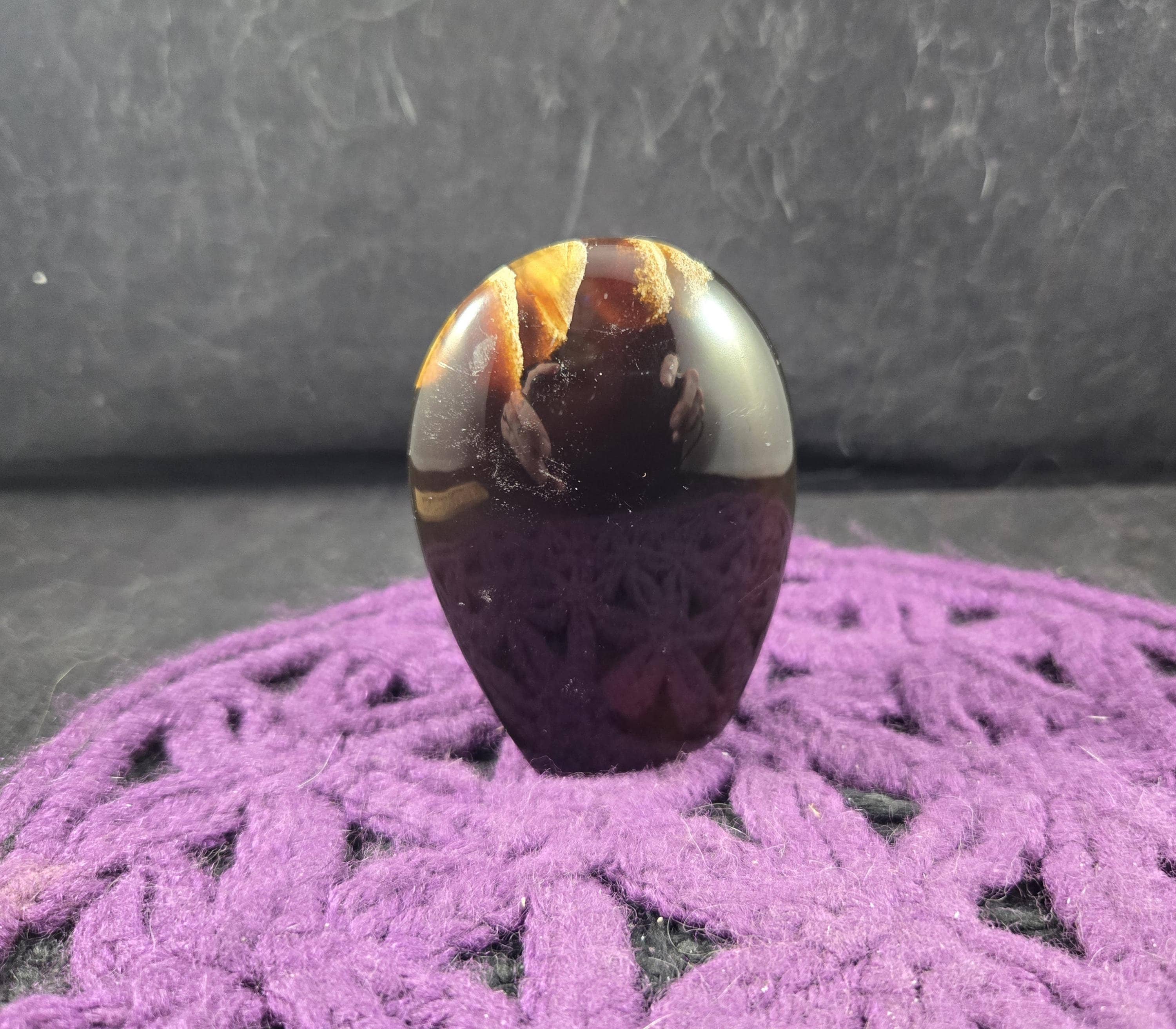 Amber Freeform Dome Crystal Uv Blue Amber Stones Altar Stone Unique Uv Reactive Indonesia