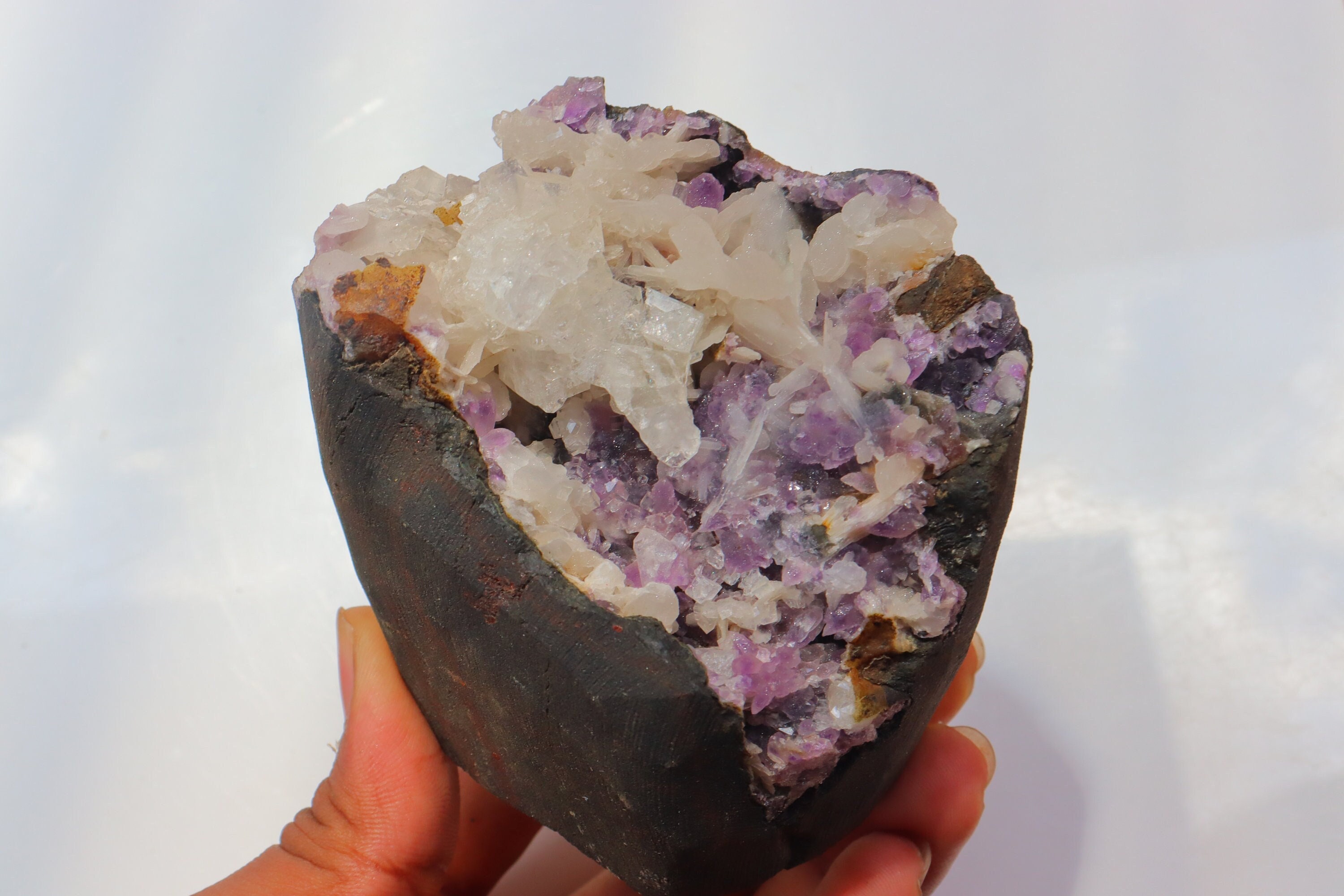 Amethyst With Heulandite On Chalcedony, Natural Amethyst Geode Specimen, Amethyst Cave, Purple Crystal, Druzy Crystal Amethyst Crystal Geode