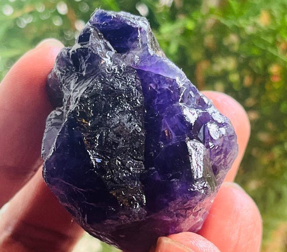Amethyst, Rwanda Facet Grade Very Large Rohgh Natural Rough Amethyst Crystal Febuary Birthstone Gemstone Amethyst For Collection 400 Caret Amethyst, Rwanda Facet Grade Very Large Rohgh Natural Rough Amethyst Crystal Febuary Birthstone Gemstone Amethyst For Collection 400 Caret
