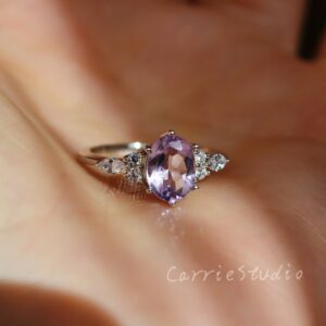 Minimalist Lavender Amethyst Ring/ovl Cut Light Purple Amethyst Engagement Ring/sterling Silver Purple Gemstone Ring/unique Gift For Her