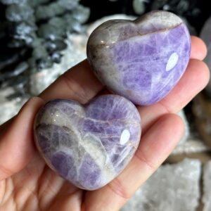 Amethyst Heart Crystal: Calming Stone For Stress & Anxiety