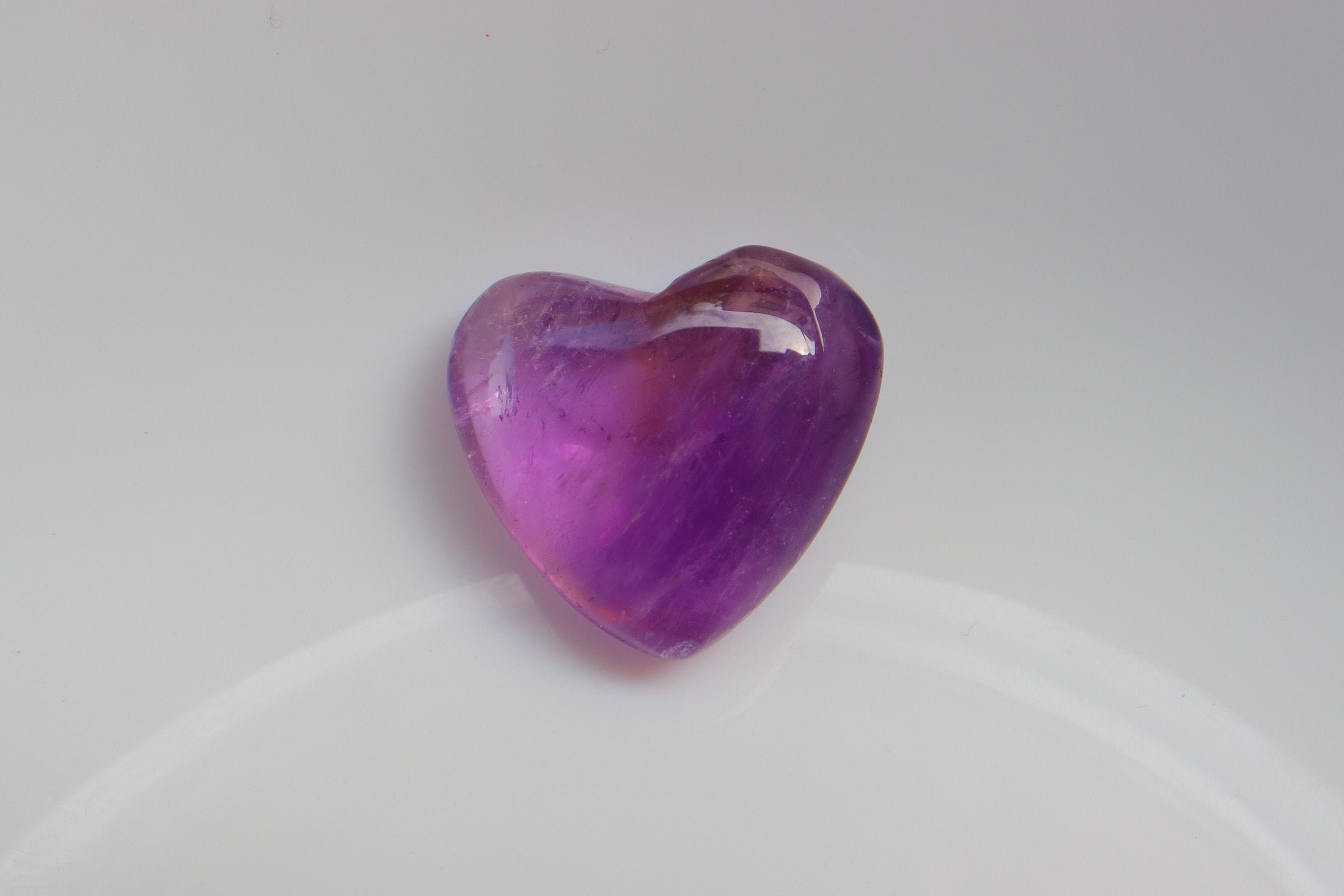 Beautiful Amethyst Heart, Amethyst Gemstone, Amethyst Heart Stone, Amethyst Worry Stone, Amethyst Tumbled Stone, Amethyst Palmstone.