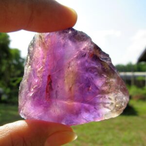 Raw Amethyst / Ametrine Specimen. 296.65 Crt (59.3 Grm) Raw Amethyst / Ametrine Specimen. 296.65 Crt (59.3 Grm)