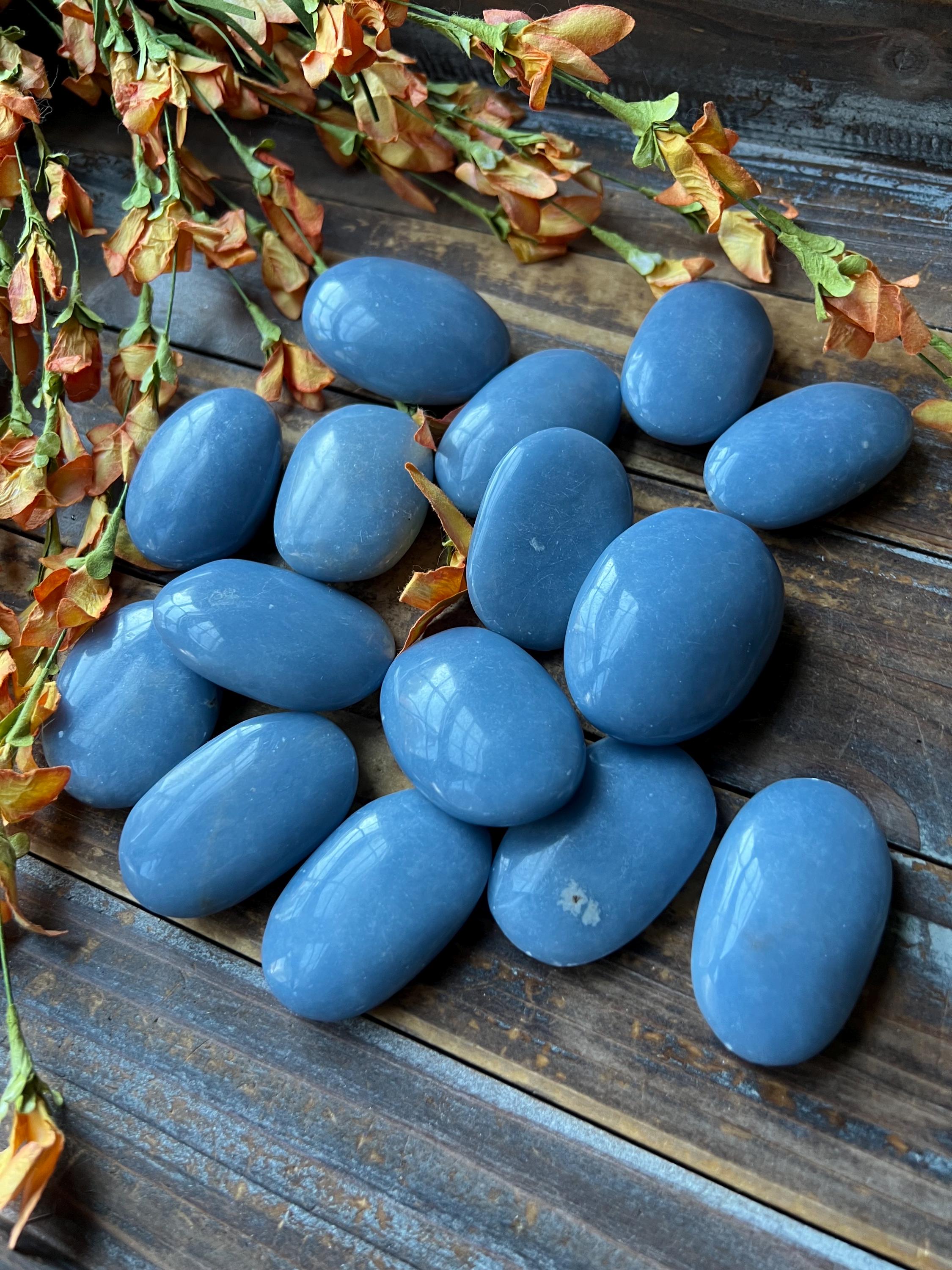 Angelite (blue Anhydrite) Palm Stone - Crystals Angelite (blue Anhydrite) Palm Stone - Crystals