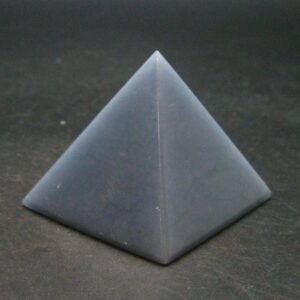 Very Nice Angelite Angellite Pyramid From Peru - 1.5" - 79.45 Grams Very Nice Angelite Angellite Pyramid From Peru - 1.5" - 79.45 Grams