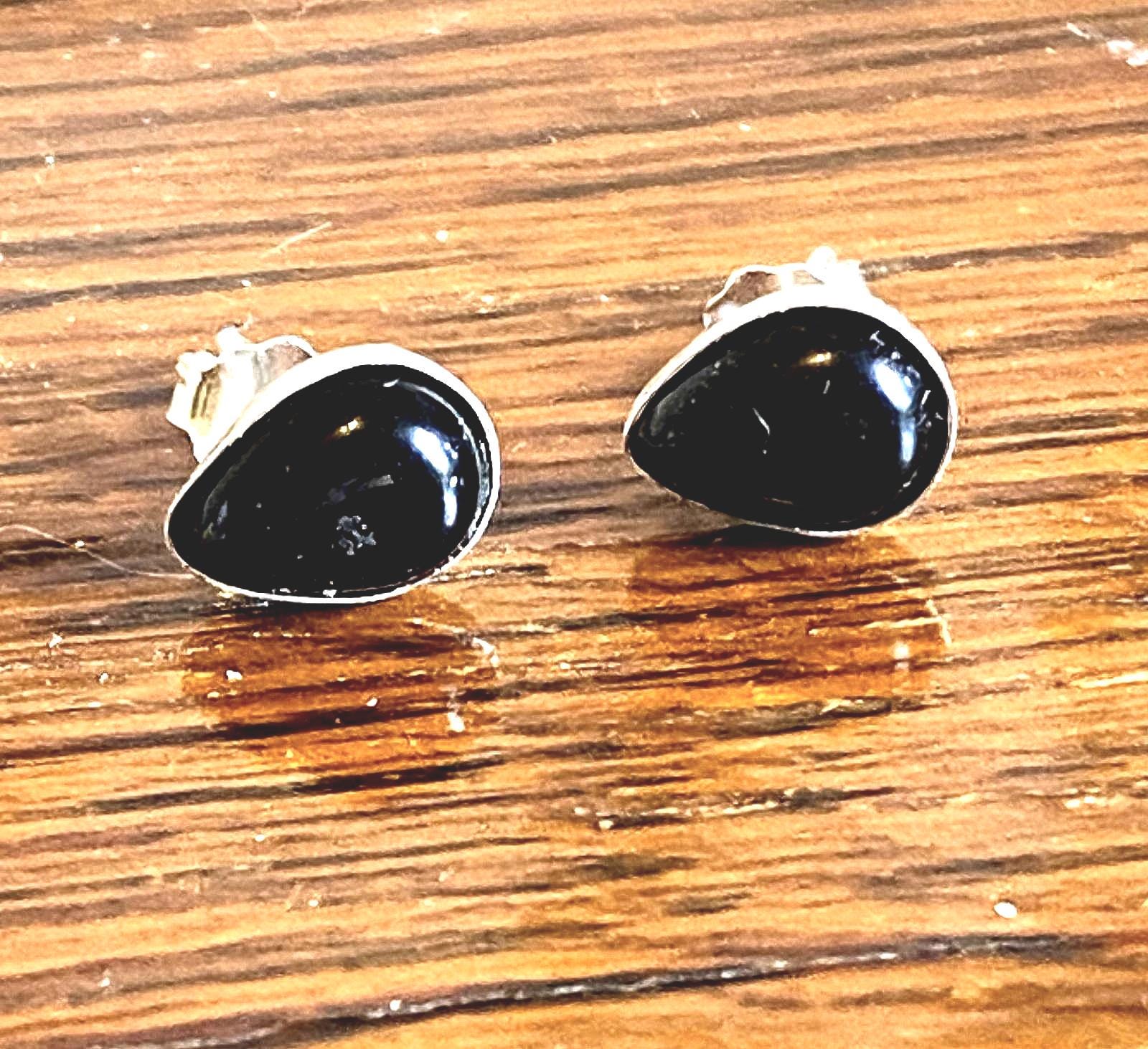 Apache Tears Obsidian Earrings Studs 8x6 Pear Teardrop 925 Sterling Silver Is Solid. - Solace, Comfort In Sorrow, Grief Or Distress Apache Tears Obsidian Earrings Studs 8x6 Pear Teardrop 925 Sterling Silver Is Solid. - Solace, Comfort In Sorrow, Grief Or Distress