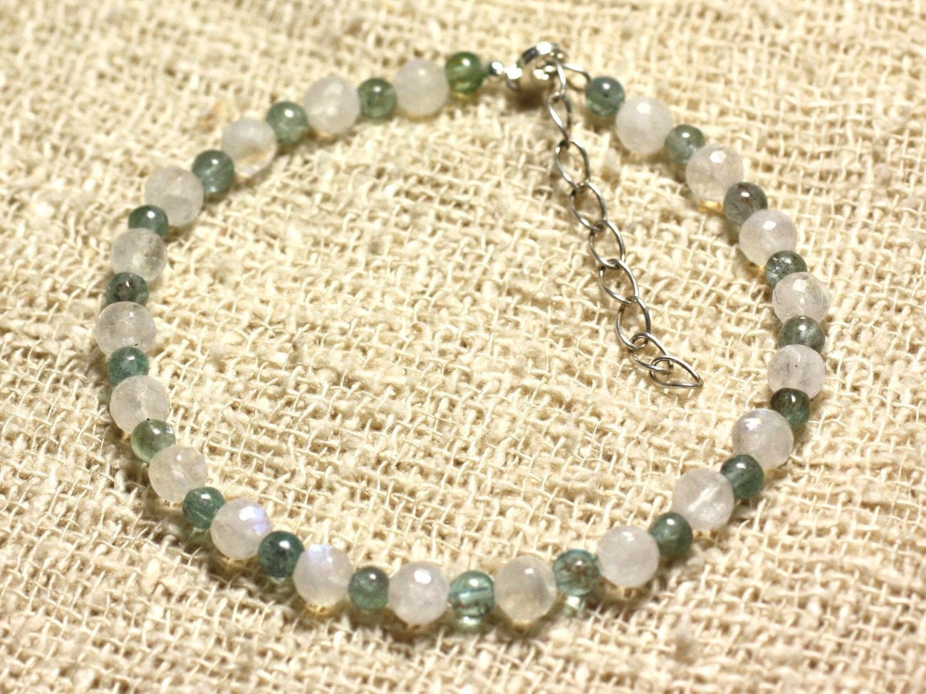 Bracelet Argent 925 Et Pierre De Lune Arc En Ciel Facettée 5mm Et Apatite 3mm