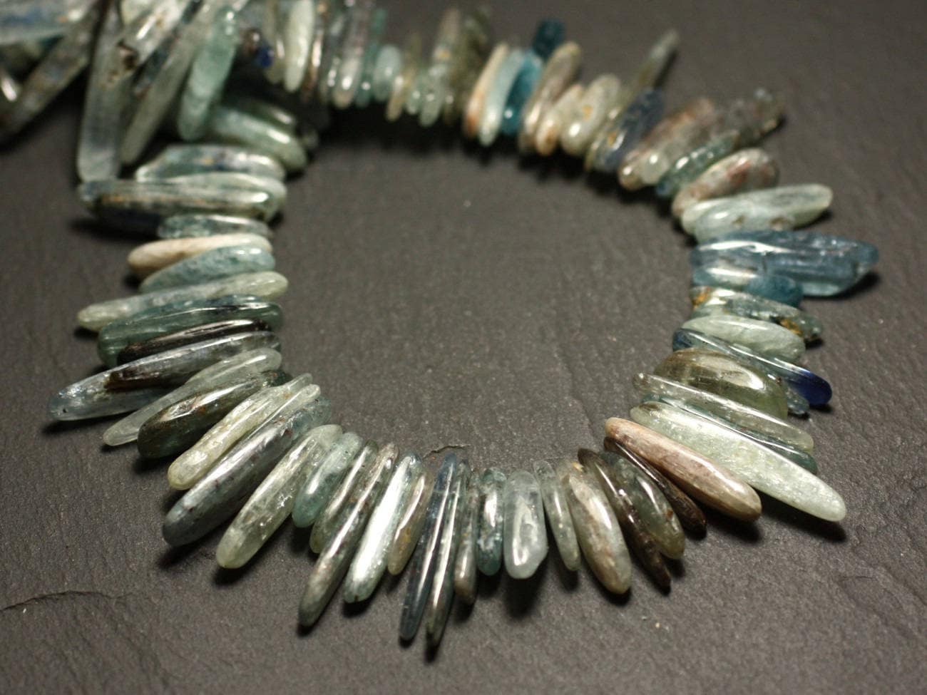 Fil 39cm 150pc Env - Perles De Pierre - Apatite Rocailles Chips Batonnets 12-30mm