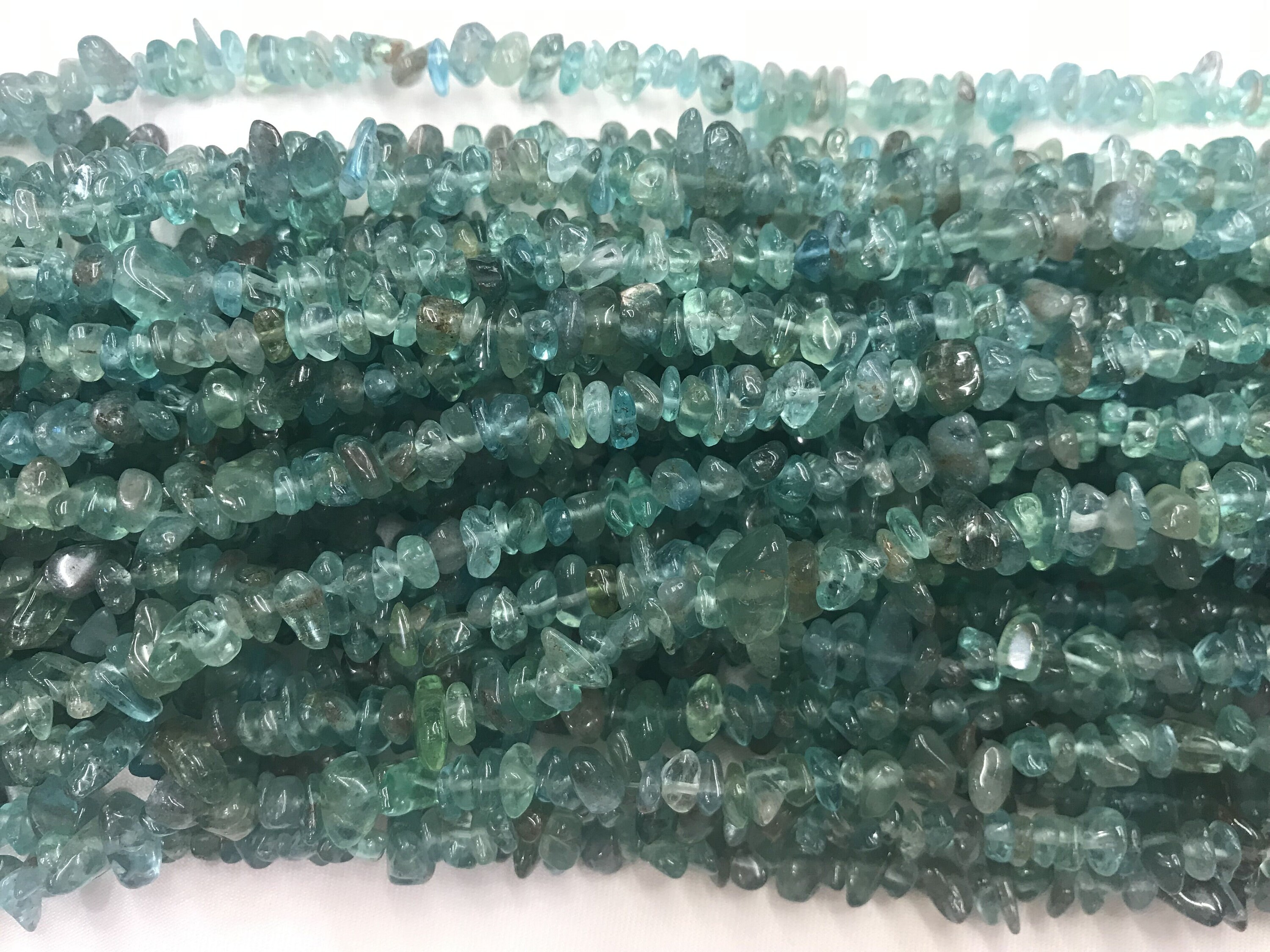 Natural Apatite 5-8mm Chips Genuine Green Blue Loose Nugget Beads 34 Inch Jewelry Supply Bracelet Necklace Material Support Wholesale