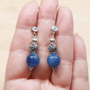 Apatite earrings. Reiki jewelry uk. Gemini jewelry. Bali silver Blue semi precious dangle drop earring for women