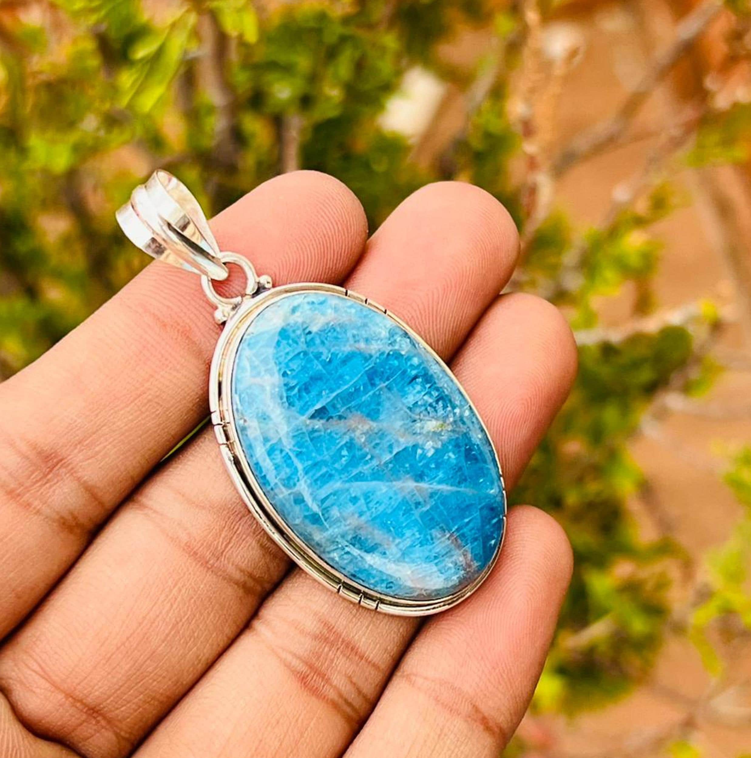 Handmade Oval Neon Apatite Pendant 925 Sterling Silver Gemstone Jewelry Christmas Gift Item
