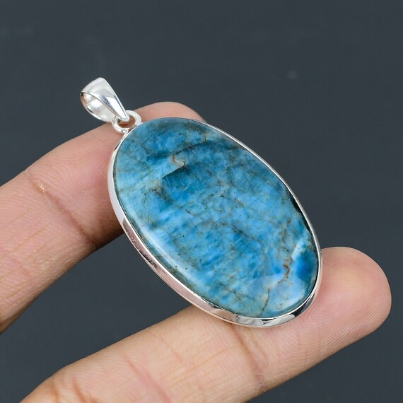 Neon Apatite 925 Sterling Silver Pendant - Handmade Designer Jewelry