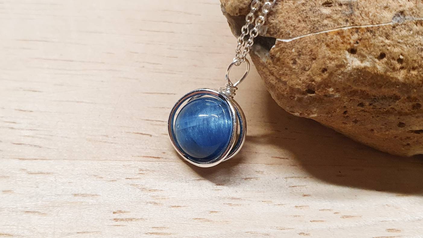 Small Apatite Pendant. Sterling Silver 3d Circle Frame Necklace. Reiki Jewelry Uk. Gemini Jewelry. Minimalist Jewellery. 10mm Stone. Small Apatite Pendant. Sterling Silver 3d Circle Frame Necklace. Reiki Jewelry Uk. Gemini Jewelry. Minimalist Jewellery. 10mm Stone.