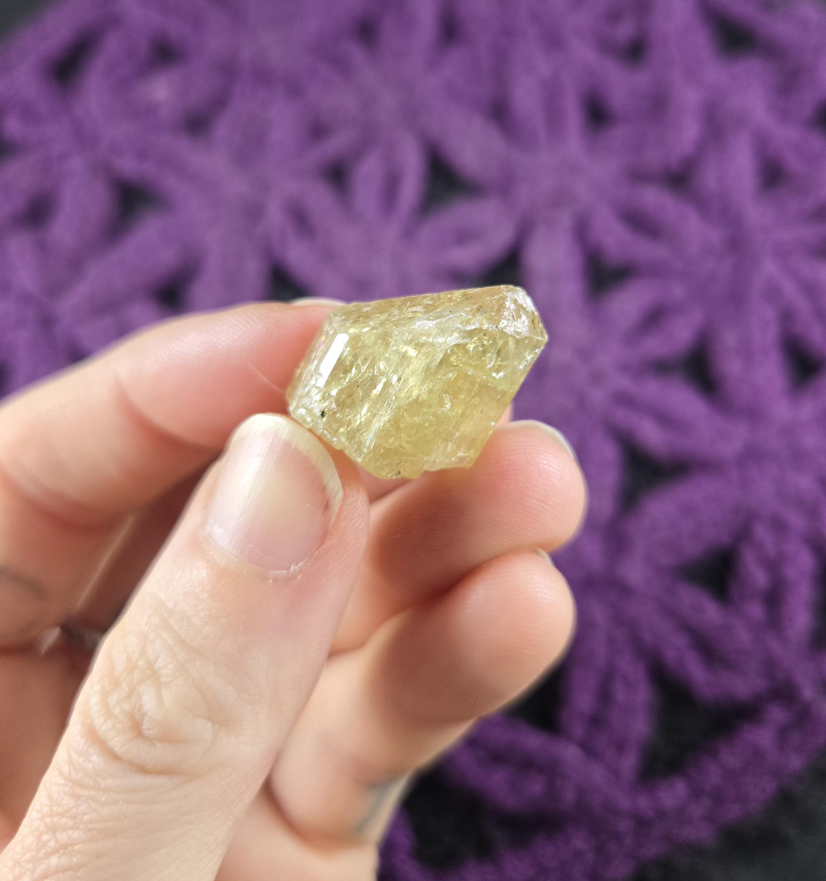 Yellow Apatite Crystal Point Stones Golden Crystals Terminated Gemmy Solar Plexus Chakra Wrappable Yellow Apatite Crystal Point Stones Golden Crystals Terminated Gemmy Solar Plexus Chakra Wrappable