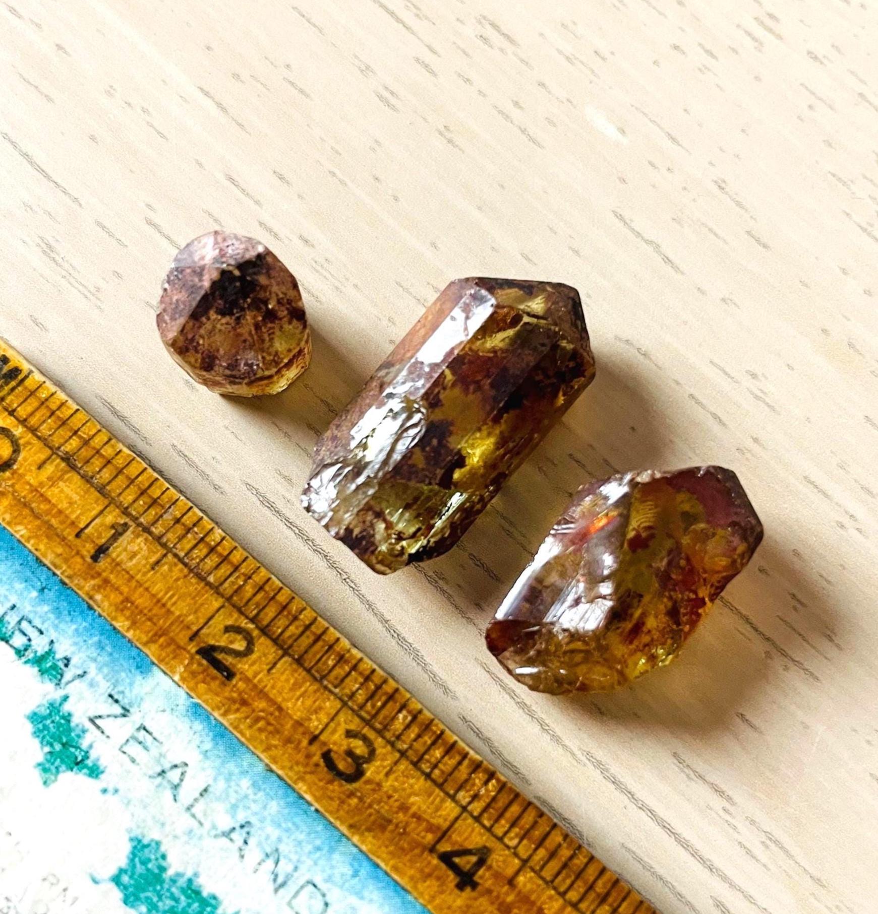 Xs Dark Brown Yellow Apatite Crystal (9.3g) 3 Pieces Gold Raw Apatite Natural Durango Mexico Gem Stones Rough Crystal