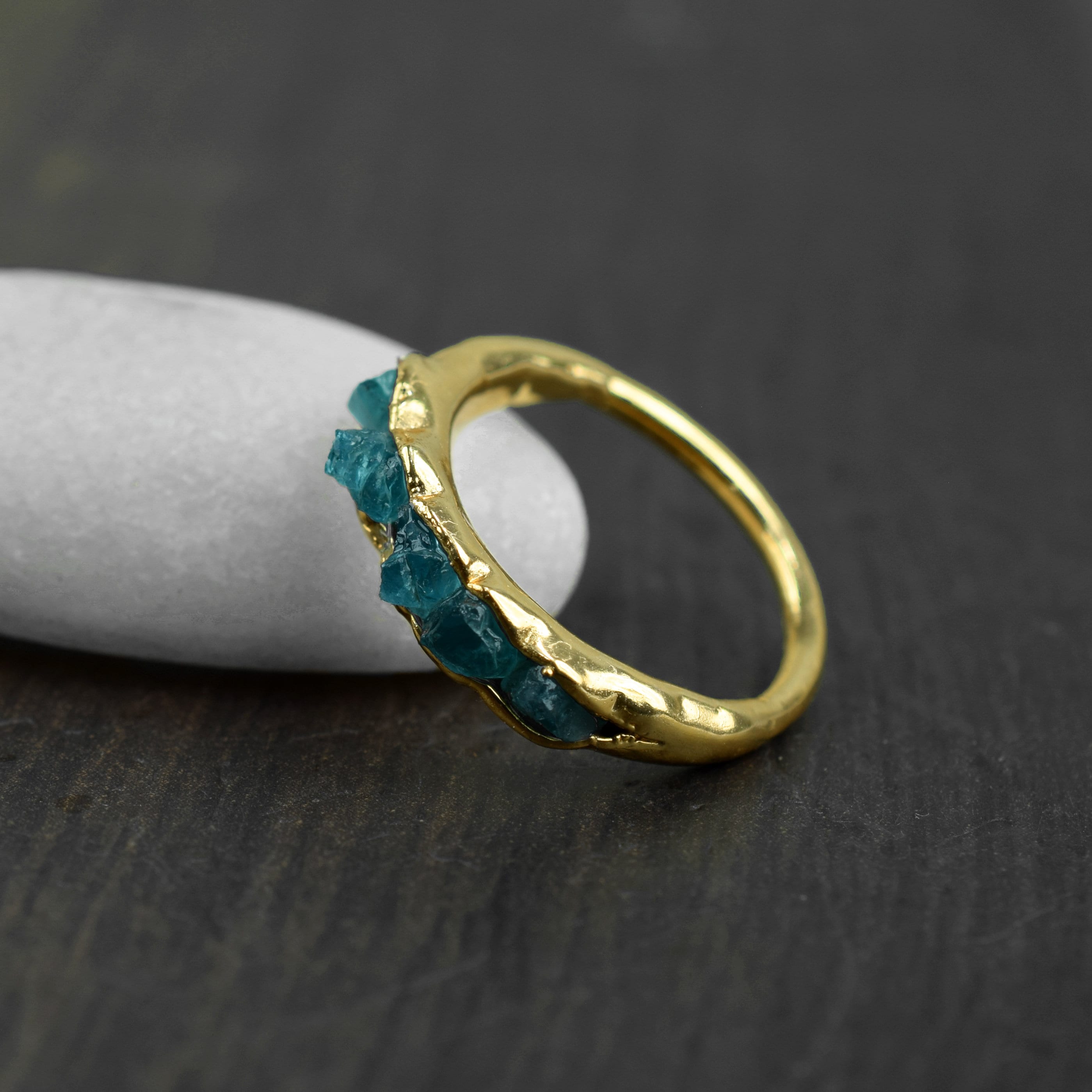Natural Tiny Raw Apatite Gemstone Ring Multi Apatite Ring Dainty Band Ring Gift For Love Boho Rings Delicate Ring Gift For Bride