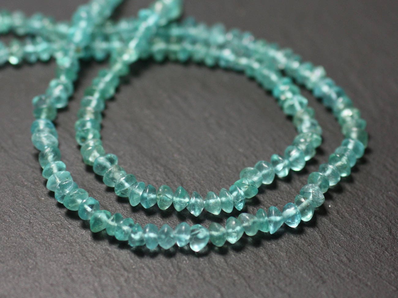 10pc - Perles De Pierre - Apatite Claire Rondelles Boulier 3-5mm - 8741140012110