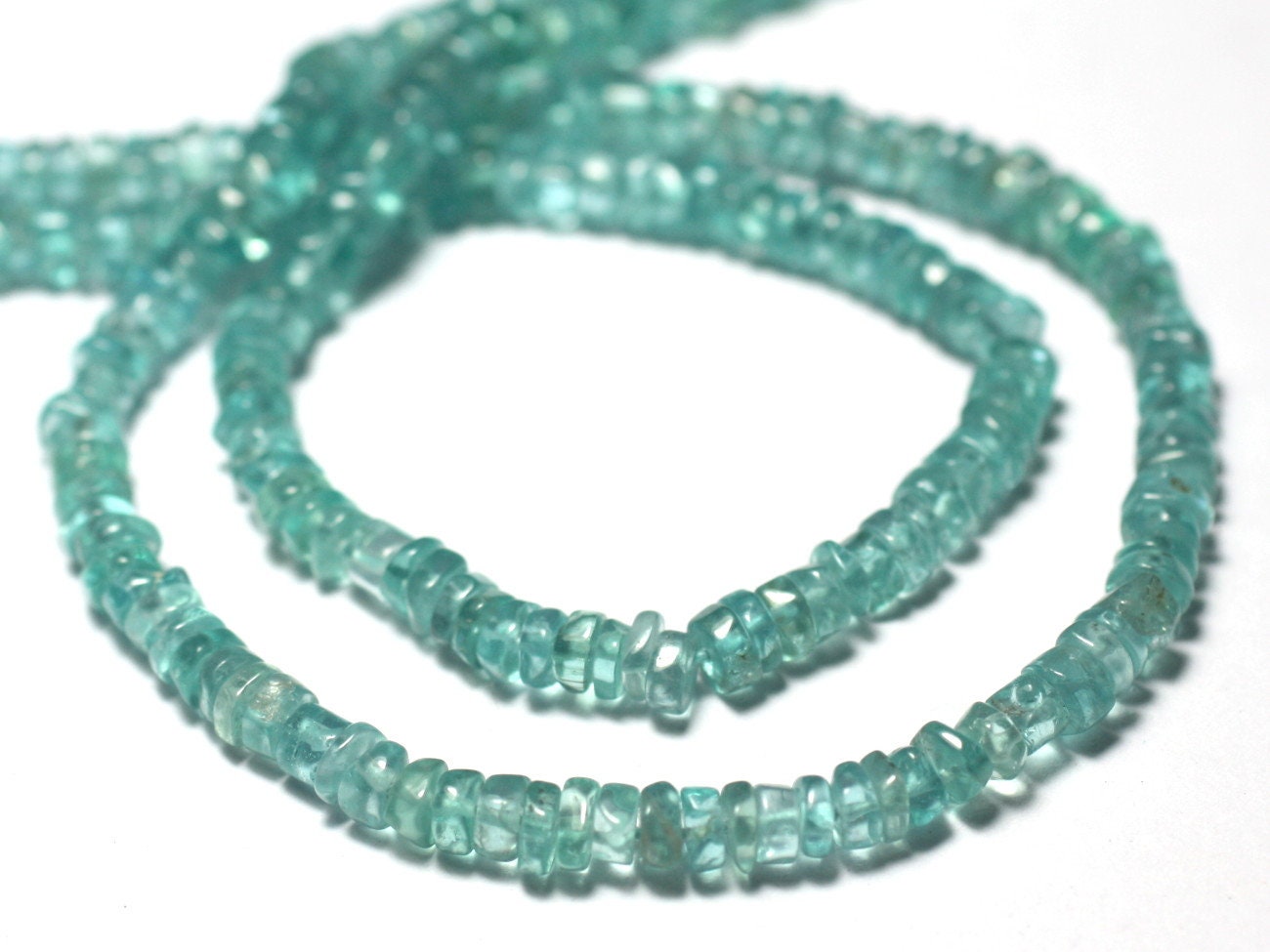 20pc - Perles De Pierre - Apatite Rondelles Heishi 3-4mm Bleu Clair - 7427039730396 20pc - Perles De Pierre - Apatite Rondelles Heishi 3-4mm Bleu Clair - 7427039730396
