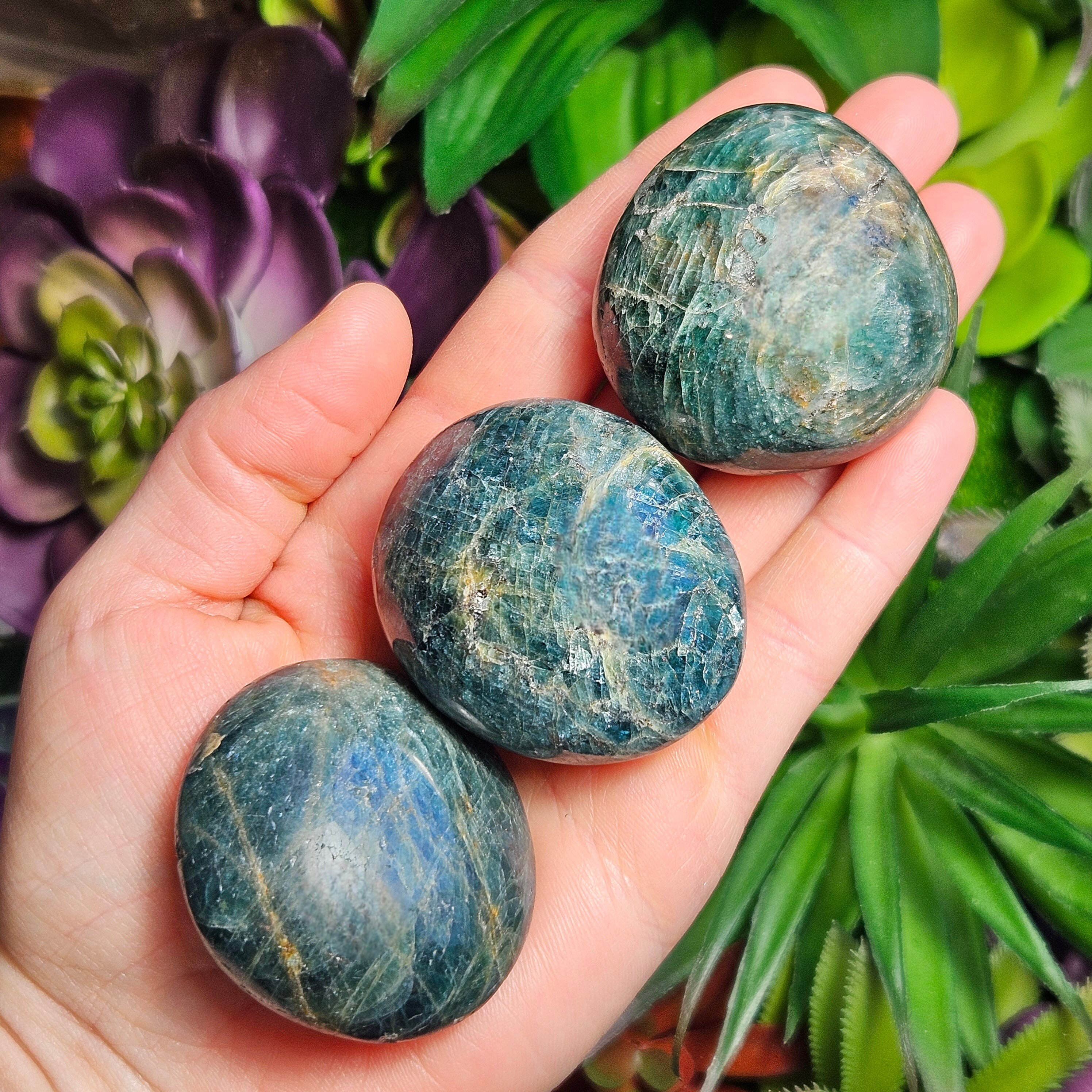 Blue Apatite Palm Stone - Blue Apatite Crystal - Blue Apatite Stone - Apatite Palm Stone - Blue Apatite Palmstone - Blue Apatite Palm