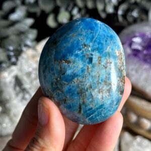Apatite palm stone, blue apatite Apatite palm stone, blue apatite