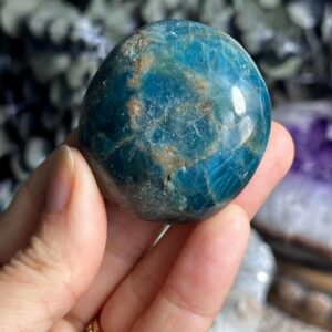 Apatite palm stone, blue apatite Apatite palm stone, blue apatite