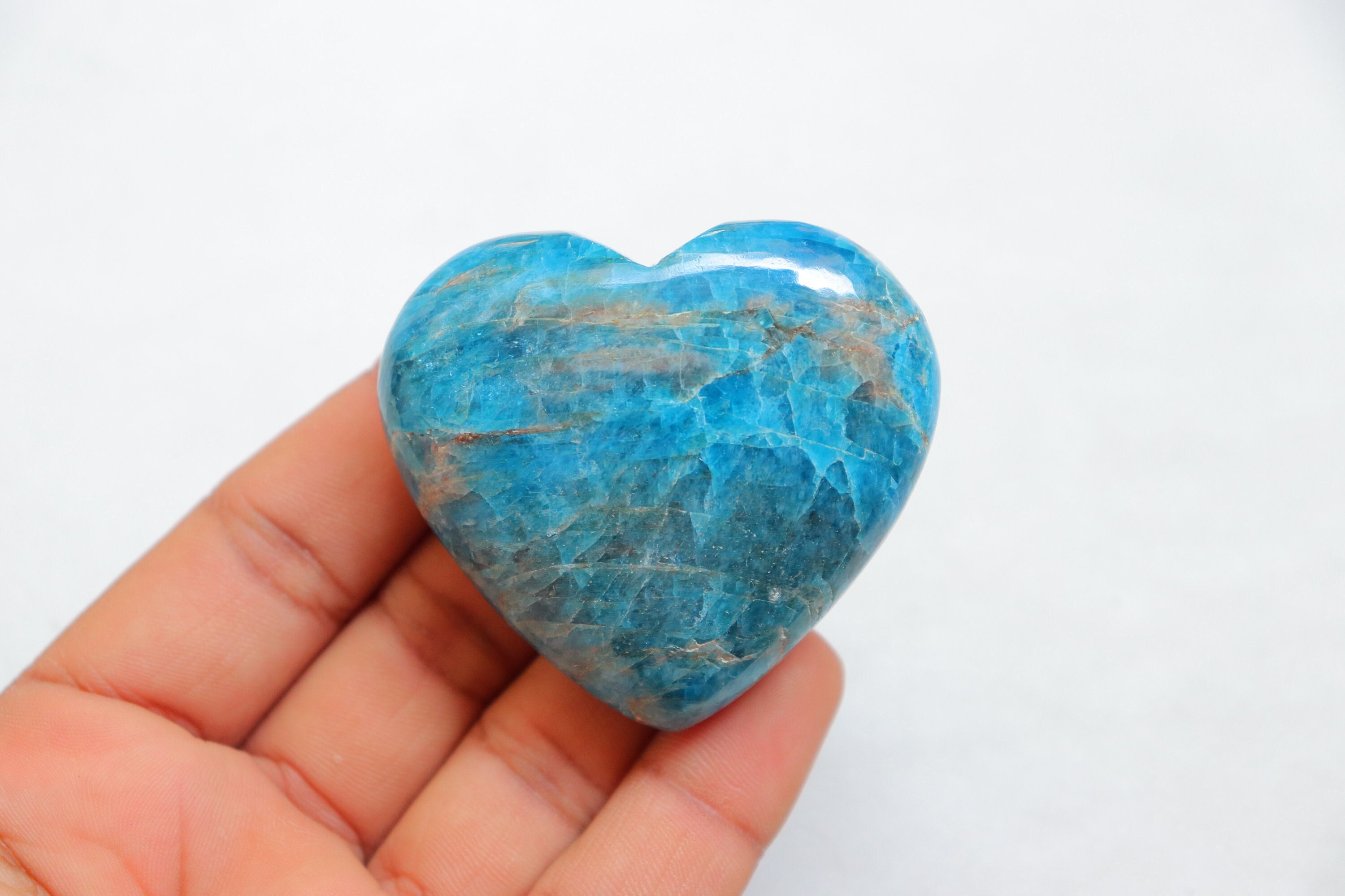 Sheen Apatite Heartstone, High Grade Blue Apatite Stone, Natural Apatite Crystal, Polished Sheen Apatite Palmstone, Apatite From Madagascar.