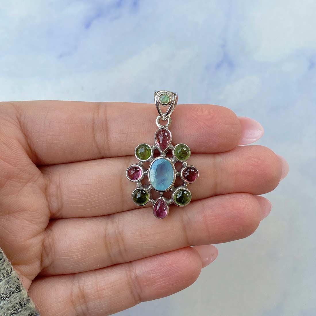 Aquamarine Pendant / 925 Sterling Silver / Healing Gemstone / Gift For Her / Oval Cut / Aquamarine Jewelry / Dainty Pendant Aqm-ccp-38.