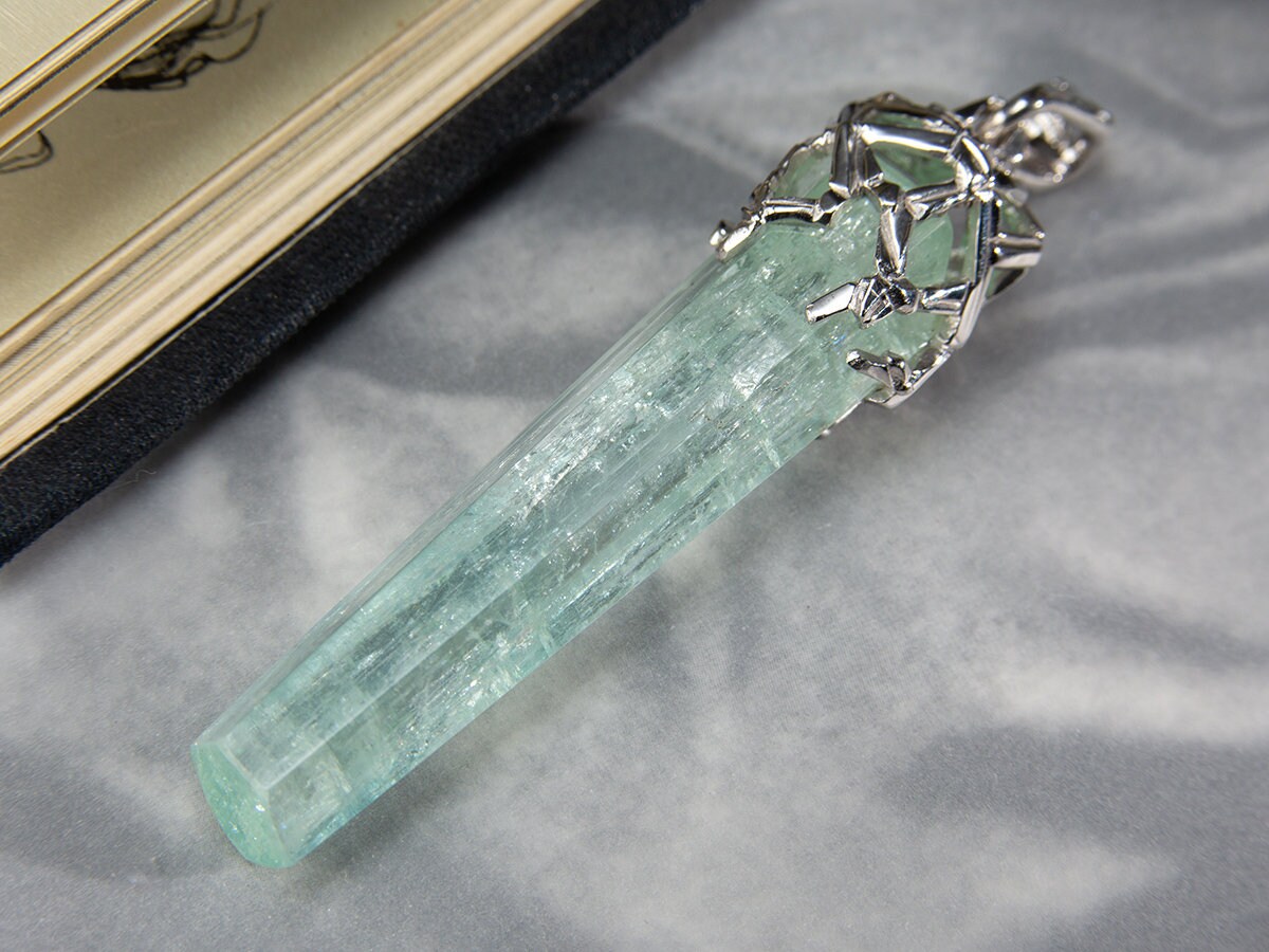 Crystal Aquamarine Necklace Blue Beryl Silver Pendant Polished Nugged Large Necklace Mens Gift Chronicles Of Narnia Movies Lotr Style Gift Crystal Aquamarine Necklace Blue Beryl Silver Pendant Polished Nugged Large Necklace Mens Gift Chronicles Of Narnia Movies Lotr Style Gift