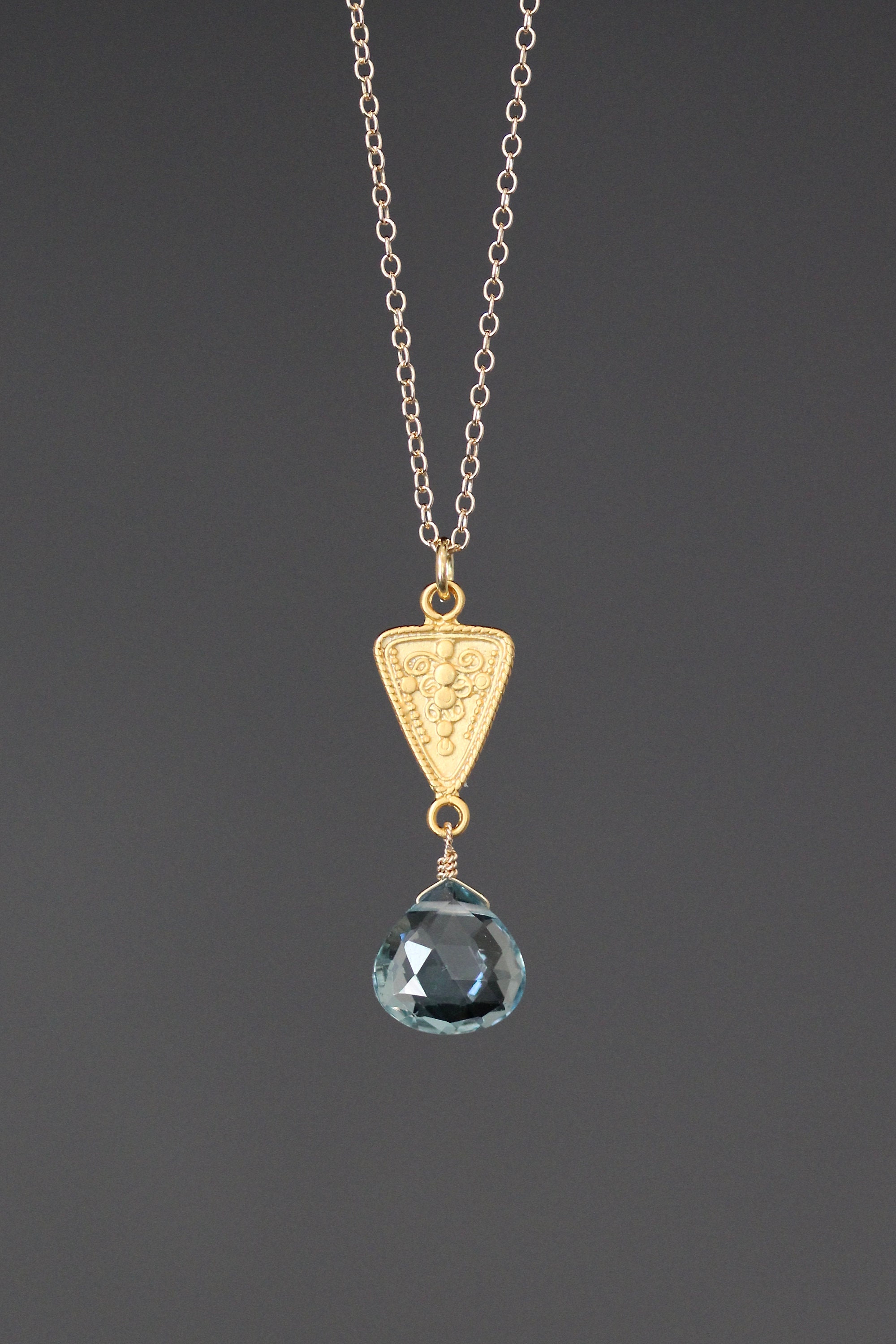 Aquamarine Pendant - Gold Pendant Necklace - Blue Gemstone Pendant - 18k Gold Vermeil Necklace Aquamarine Pendant - Gold Pendant Necklace - Blue Gemstone Pendant - 18k Gold Vermeil Necklace