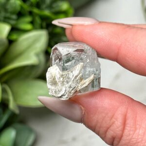 Aquamarine , 7g , - #4 (raw Blue Crystal Specimen, Throat Chakra, Healing Stone, Peace)