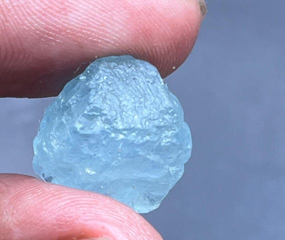 Aaa Deep Sea Aquamarine Rough Natural Aquamarine Rough Gemstone Raw Aquamarine For Jewelry Making Best Quality 20 Caret