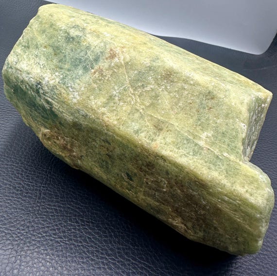 Natural Aquamarine Raw Crystal | Large Rough Aquamarine Specimen | Green Aqua Bery L  Display Stone (18x9 Cm)