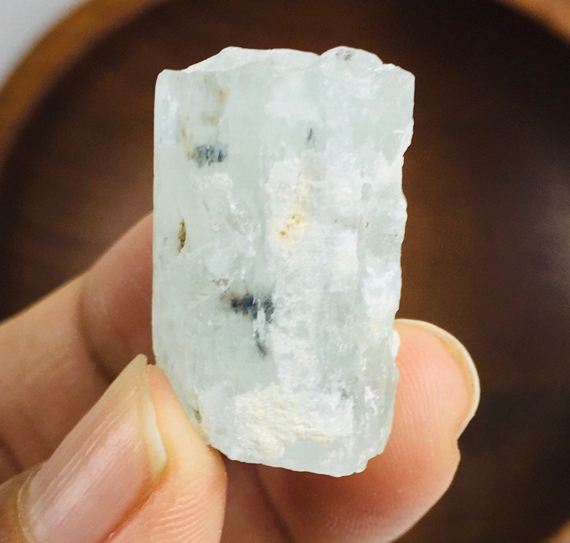 Raw Aquamarine Crystal: Light Aqua Beryl Stone (10.69g)