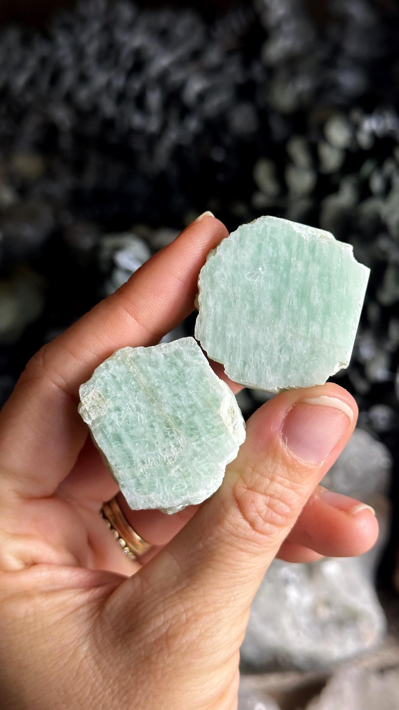 Raw Aquamarine , Aquamarine Rough Half Polish