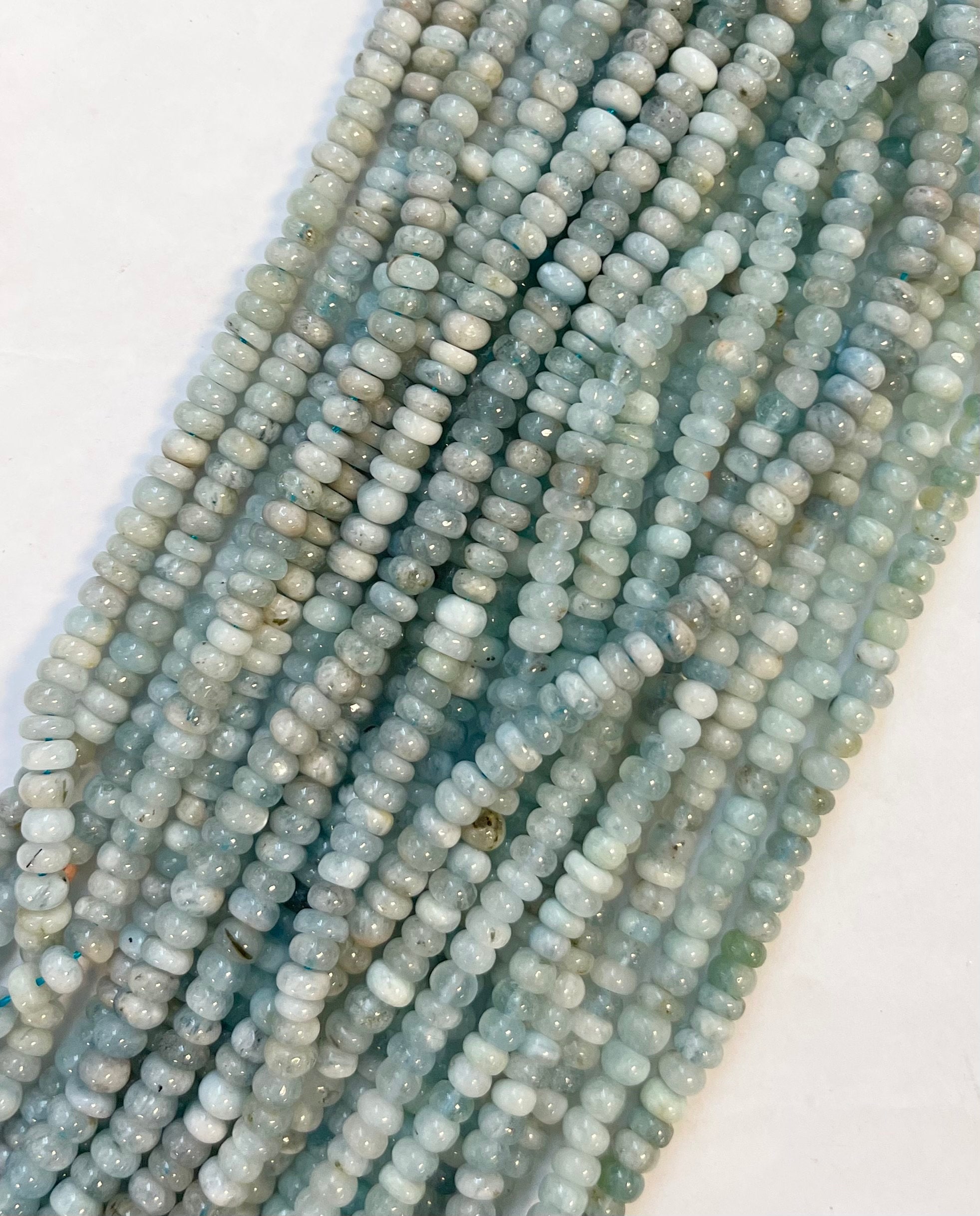 Natural Aquamarine 6x(3-4)mm Rondelle Gemstone Beads---15.5" Natural Aquamarine 6x(3-4)mm Rondelle Gemstone Beads---15.5"