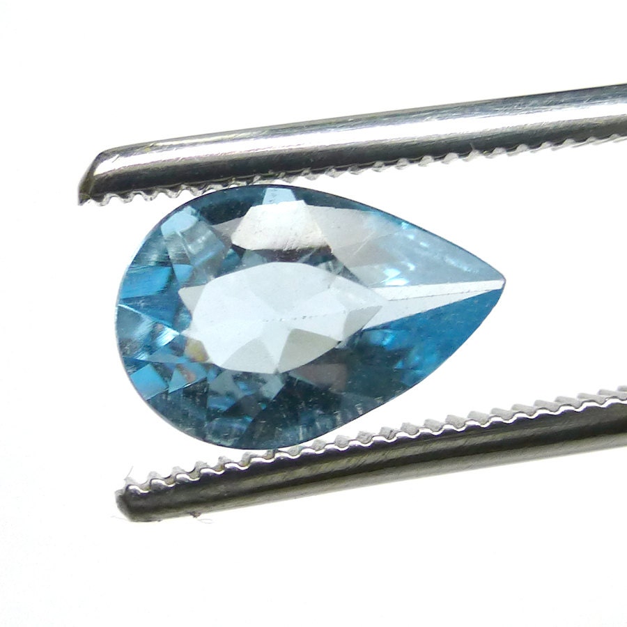 1.085 Carats Aquamarine Loose Gemstone Pear Drop Flawless Gem Cut Engagement Ring Sky Translucent Light Blue Aqua Brazilian 1.085 Carats