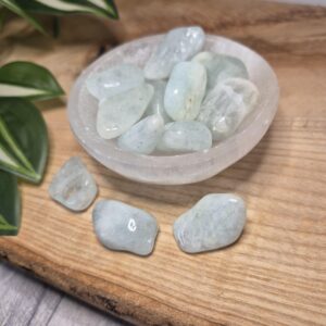 Blue Aquamarine Gemstone Tumbled Stone 20-30mm