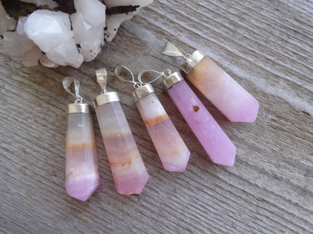 Pink Crystal Aragonite Pendant From Pakistan, Set Of Pink Aragonite Necklace Pendant On Chain, Natural Healing Crystal Chakra Stone Jewelry Pink Crystal Aragonite Pendant From Pakistan, Set Of Pink Aragonite Necklace Pendant On Chain, Natural Healing Crystal Chakra Stone Jewelry
