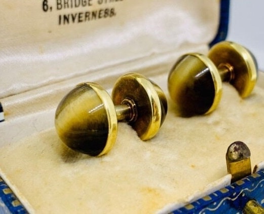 Art Deco Cat’s Eye Chrysoberyl Cufflinks By Sansbury & Nellis, Barbell Or Spool Cuff Links Art Deco Cat’s Eye Chrysoberyl Cufflinks By Sansbury & Nellis, Barbell Or Spool Cuff Links