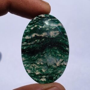 Natural Green Aventurine Cabochon, Gemstone Jewelry Making (51cts. 40x27 Mm) Natural Green Aventurine Cabochon, Gemstone Jewelry Making (51cts. 40x27 Mm)