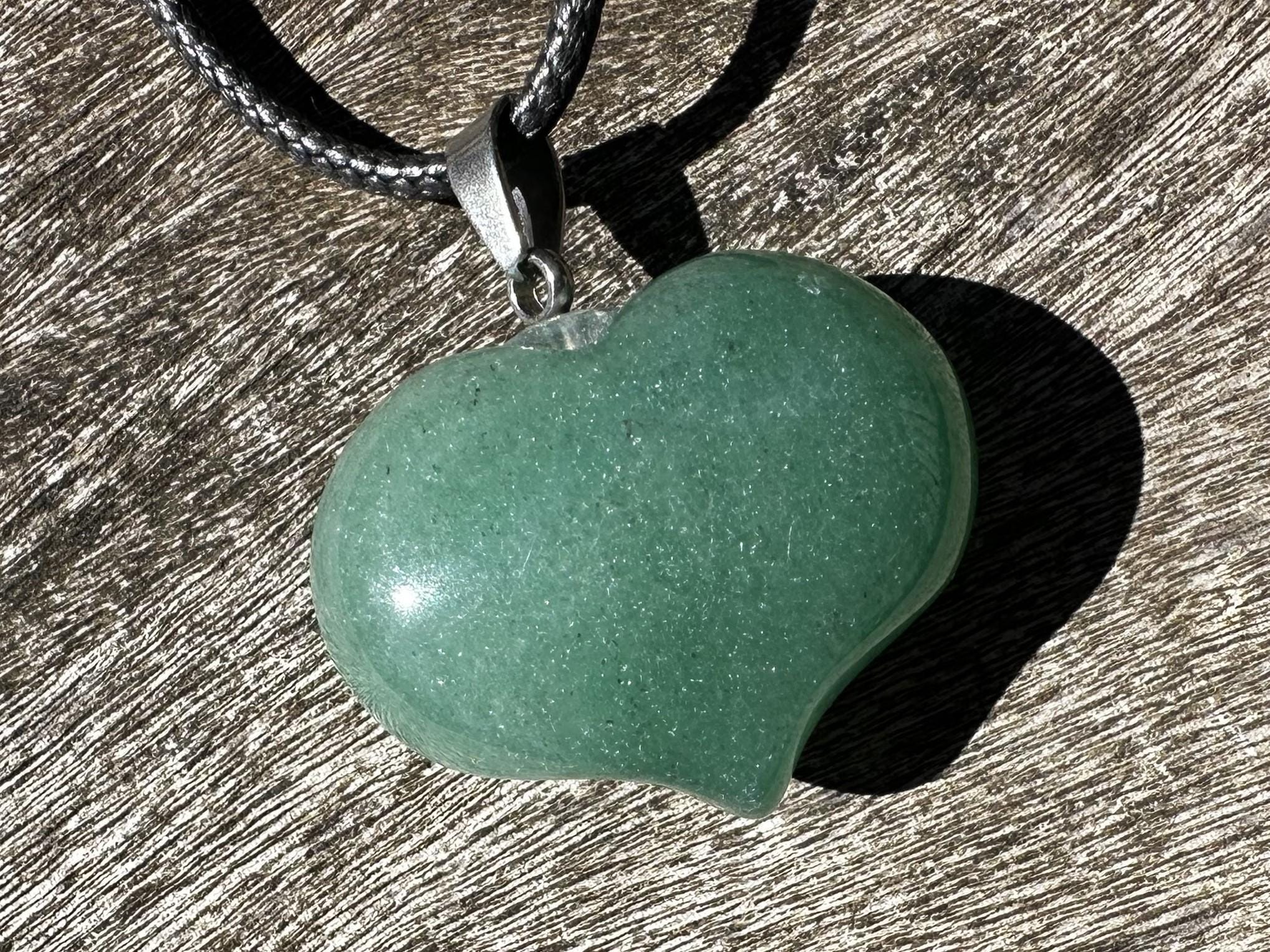 Green Aventurine Puffy Heart Healing Stone Necklace With Positive Healing Energy! Green Aventurine Puffy Heart Healing Stone Necklace With Positive Healing Energy!