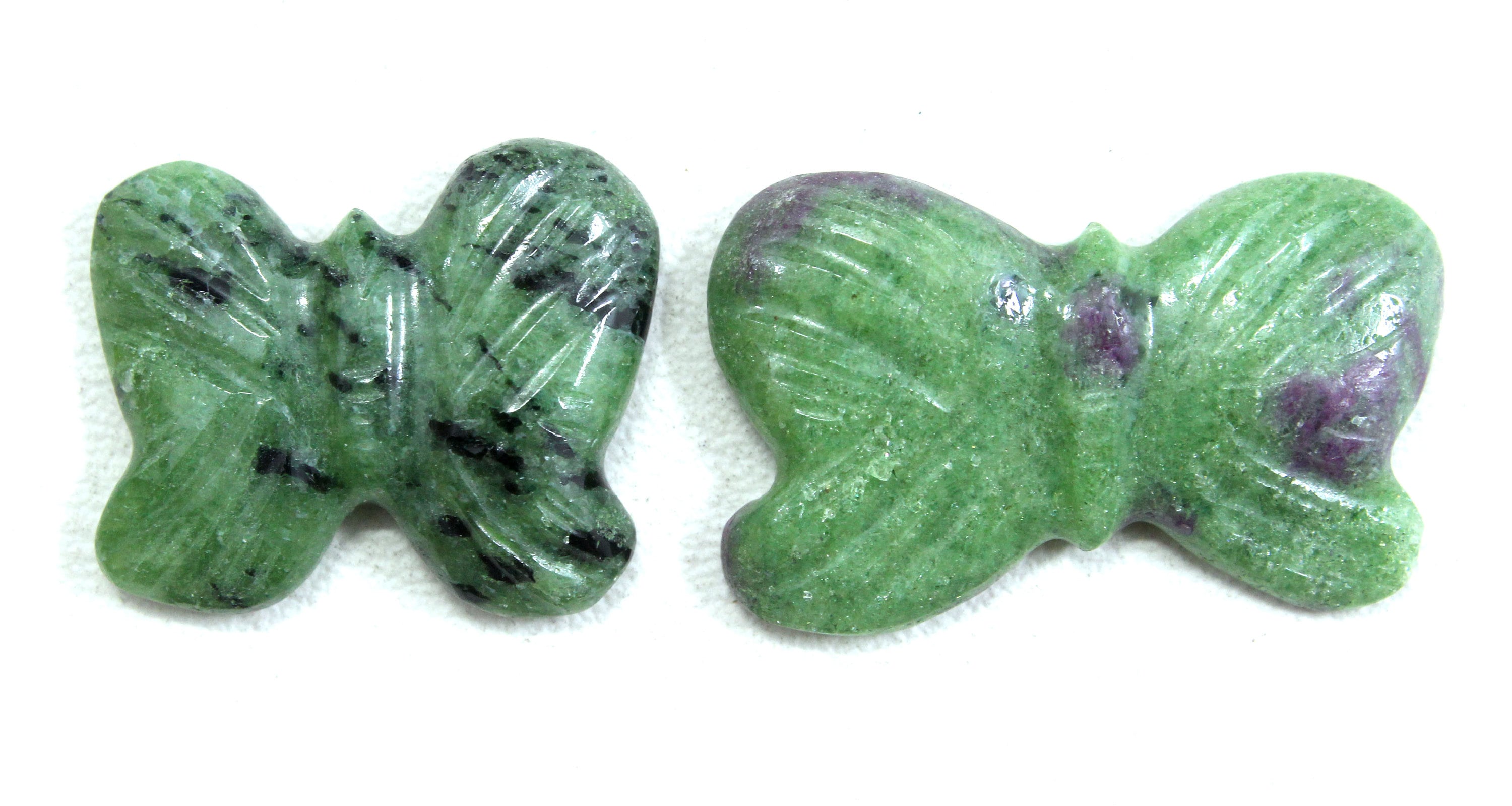Green Aventurine Butterfly Cabochons: Carved Gemstone Pendants (20x24-20x31 Mm) Green Aventurine Butterfly Cabochons: Carved Gemstone Pendants (20x24-20x31 Mm)